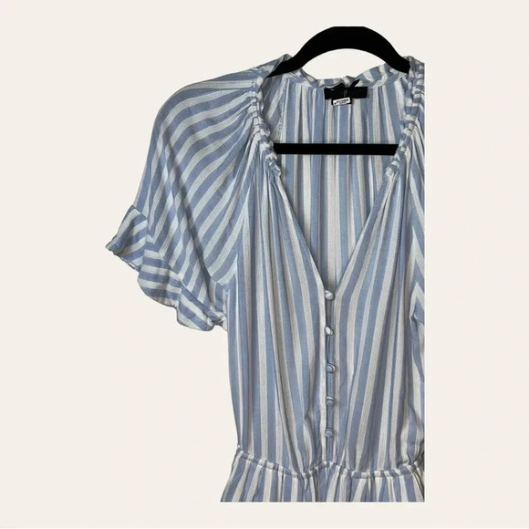 0090W. PAIGE STRIPED SHORT‎ SLEEVE ROMPER SIZE XSMALL - Picture 4 of 10